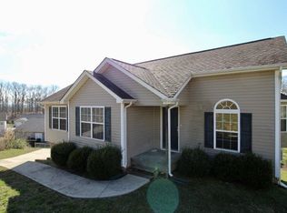 1820 Hazel Alder Ln, Soddy Daisy, TN 37379