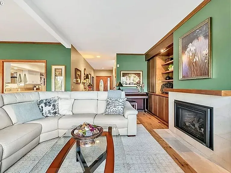 574 Wimbledon Ct — Photo 20