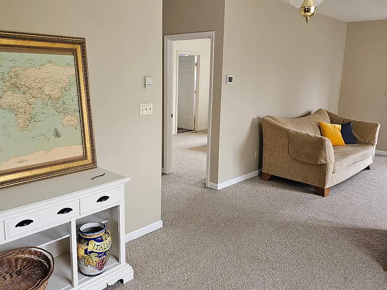 4005 Fairview Rd — Photo 8