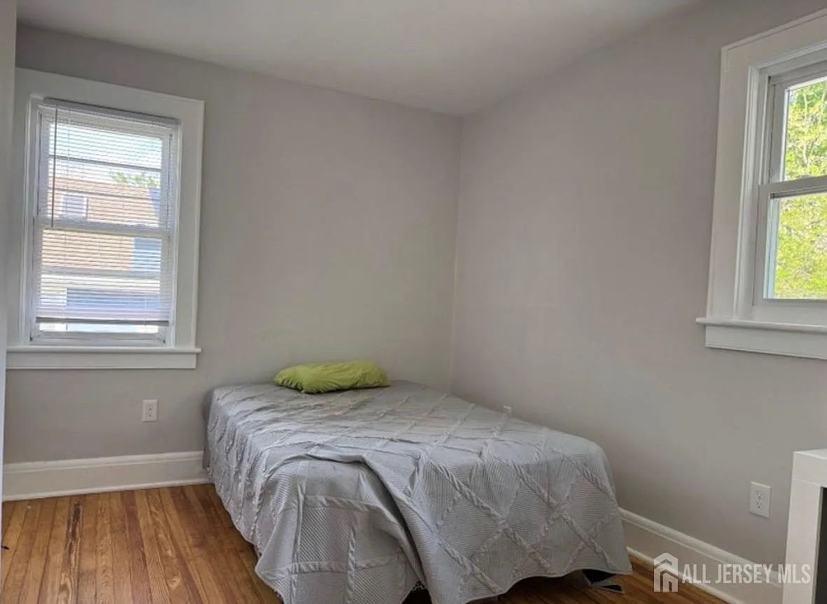 1 bed, 1.0 bath, $2,000 — Photo 4