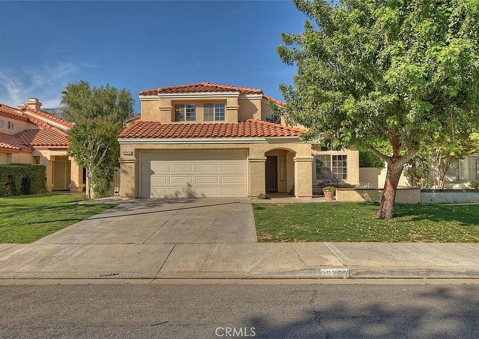 1st image of 29280 Silverfern Pl