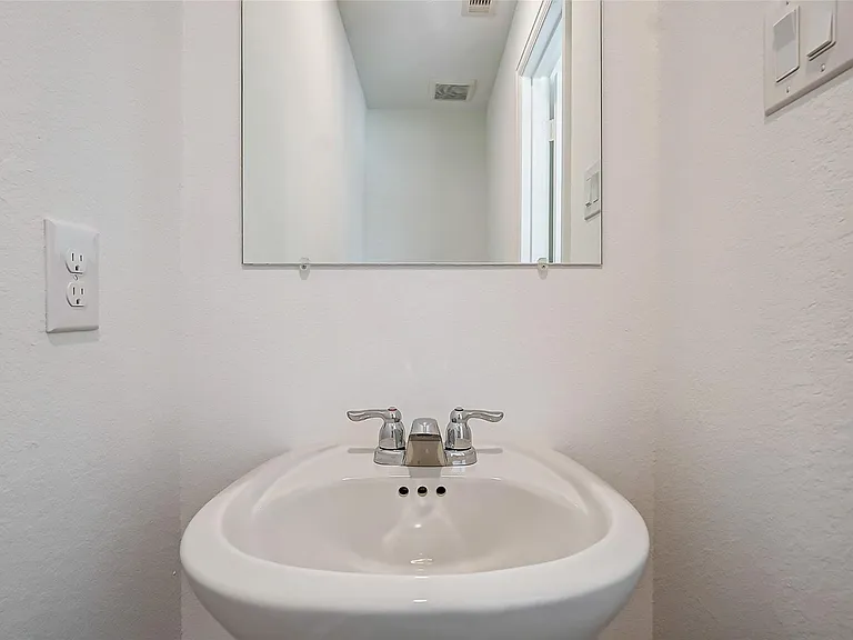 1495 Twilight Green Dr — Photo 12