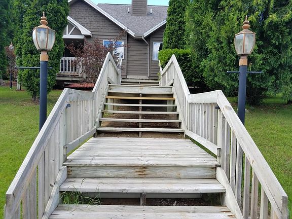 Walkway to Covered Porch