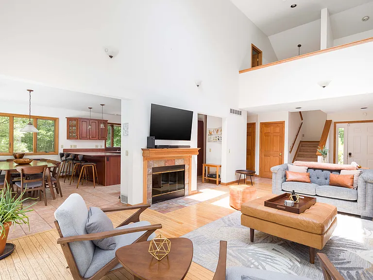 1653 Millstone Rd — Photo 3