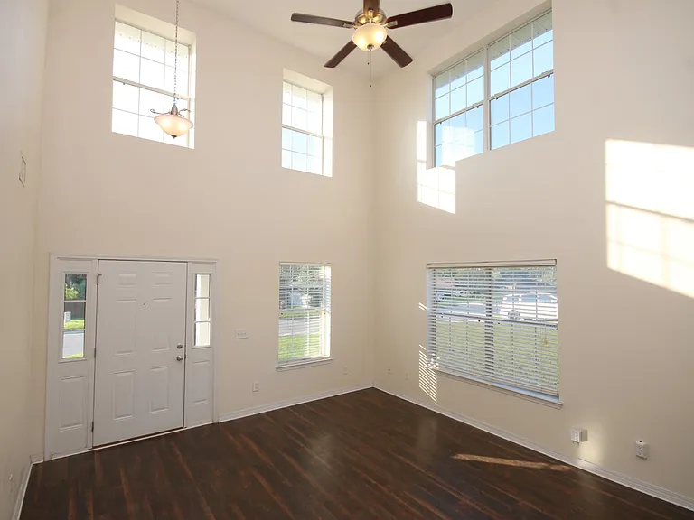 6361 Parakeet Trl — Photo 3