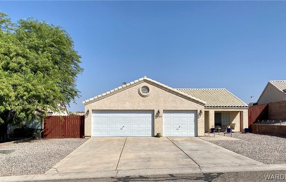 1st image of 1825 E La Entrada Pl