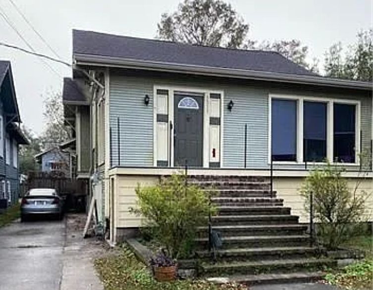 1st image of 1511 Broadway St #1