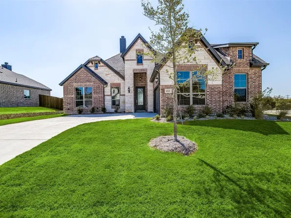 4221 Bel Air Dr, Midlothian, TX 76065