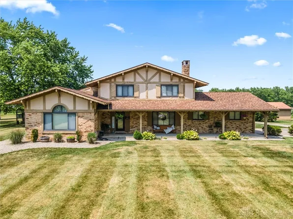 914 W Hyde Rd, Yellow Springs, OH 45387