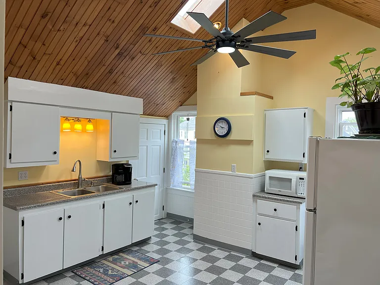 13 Newport Ave #3 — Photo 1