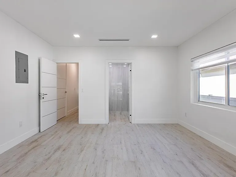 440 SW 21st Rd — Photo 19