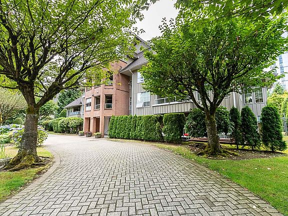 2nd image of 1154 Westwood St #206
