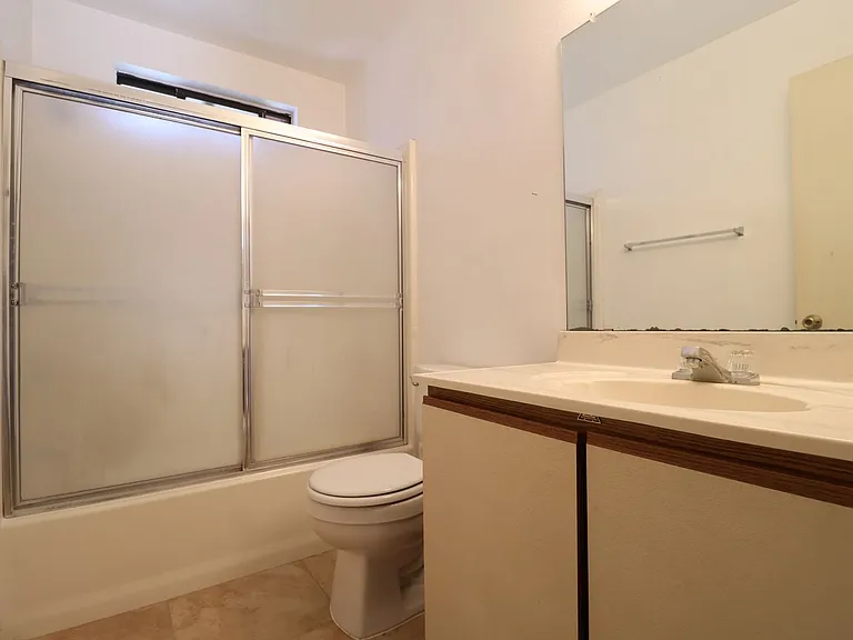 GRA636 — Photo 7