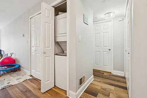 403 Hancock Ct #403 Photo 1