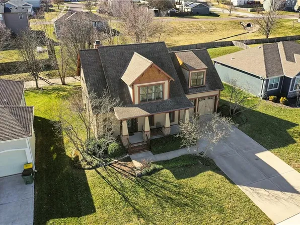 20745 W 225th Ter, Spring Hill, KS 66083