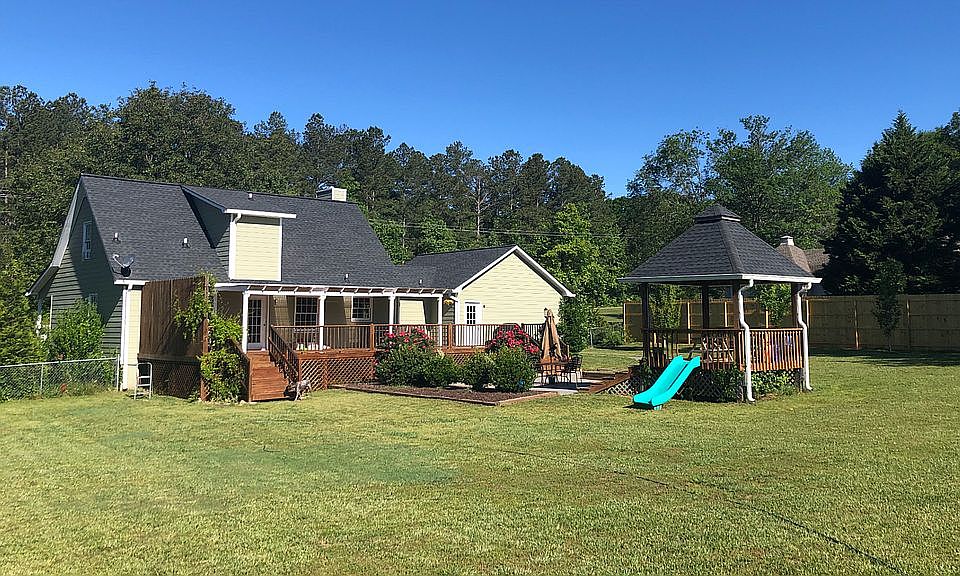 2nd image of 519 Old Center Point Rd