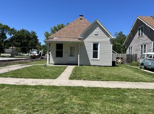 912 S 3rd St, Norfolk, NE 68701