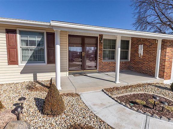 2nd image of 3331 Ringfield Dr
