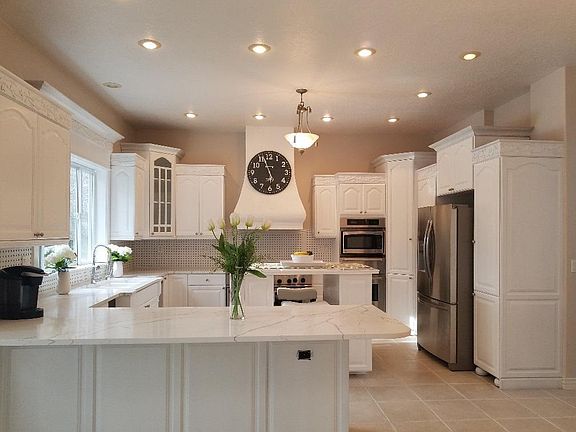 Kitchen with quarts counter tops
