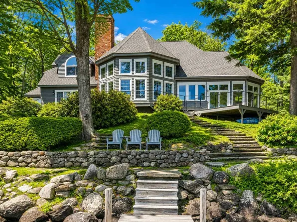 986 Lakeshore Drive, New London, NH 03257