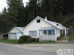 3373 Highway 25 S, Gifford, WA 99131