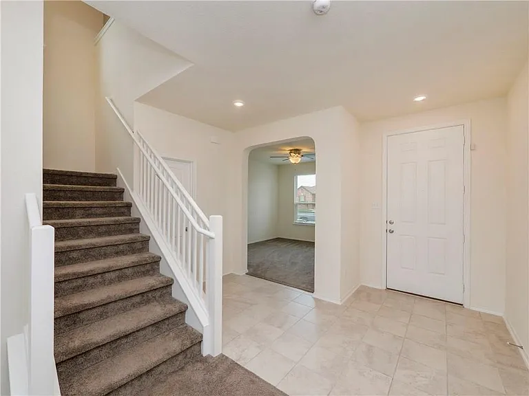 119 Everglades Ave — Photo 3