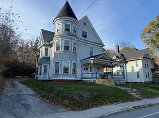 663 Railroad St #3, Saint Johnsbury, VT 05819