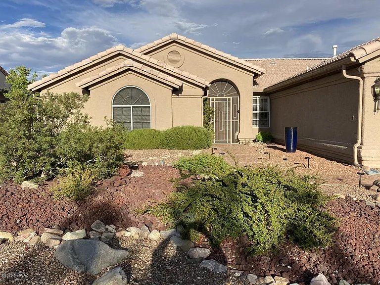 38045 S Elbow Bend Dr — Photo 1