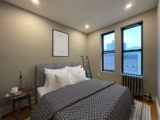 Rented by Bohemia Realty Group | media 17