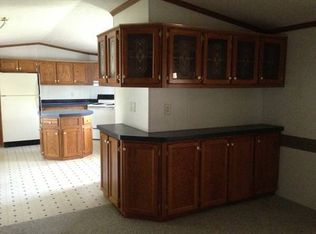 1404 Petra Ct, Saint Charles, MO 63301