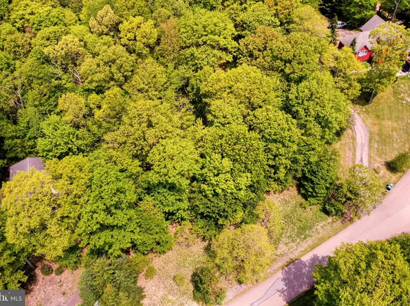 4 Primo Vista Dr, Mc Henry, MD 21541