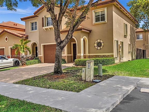 3rd image of 22263 SW 89th Ave