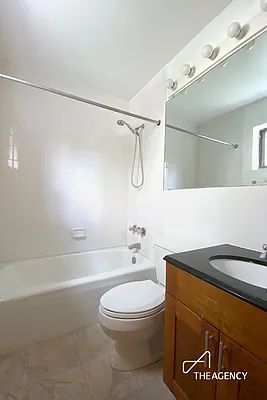 Rented by The Agency | media 10