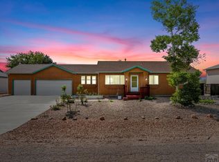 33 S Golfwood Dr W, Pueblo West, CO 81007