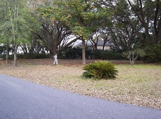 4 Overlook Pl, Hilton Head Island, SC 29928