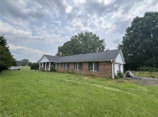 7403 Friendship Ledford Rd, Winston Salem, NC 27107