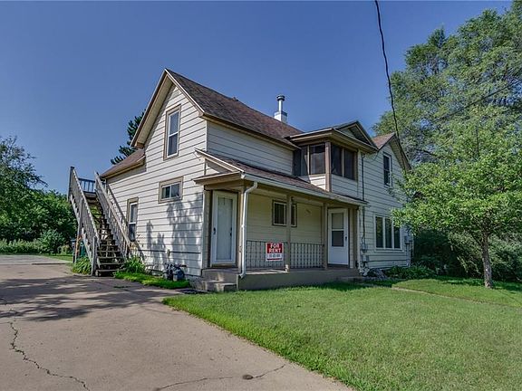 3rd image of 306 18th Ave E