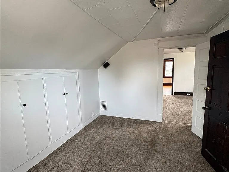 189 Westminster Ave — Photo 19