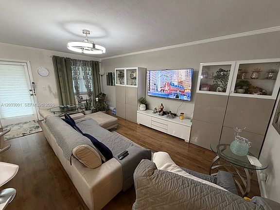 4th image of 500 Layne Blvd APT 12