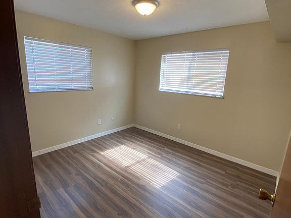 5th image of 4217 Roosevelt Blvd #B
