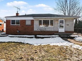 11806 Hovey St, Warren, MI 48089