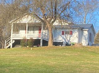 22293 Ivanhoe Rd, Bristol, VA 24202