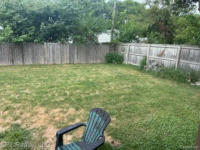 33 E Bernhard Ave — Photo 5