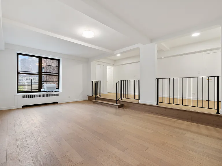 231 E 76th St #2C — Photo 1