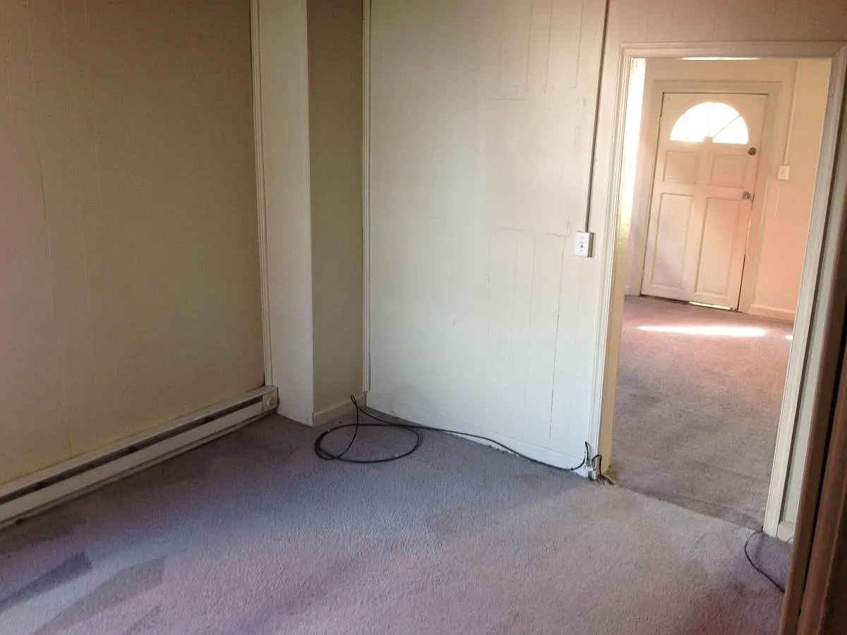 3 bed, 1.5 bath, 1100 sqft, $1,295 — Photo 3