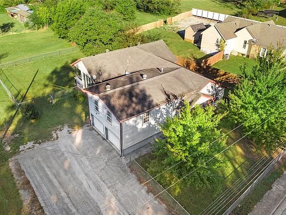 3rd image of 808 S Oak St