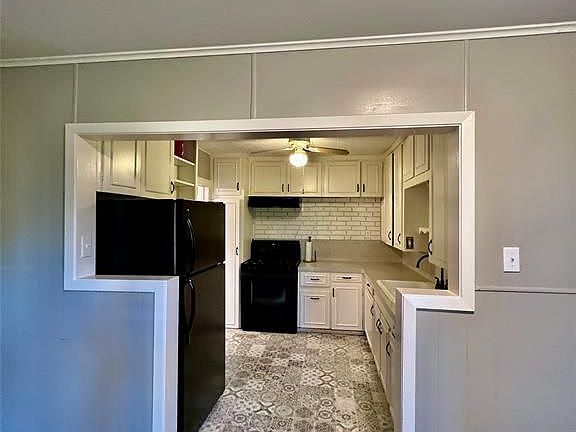5th image of 1103 E Fayle St