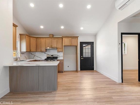 3rd image of 24549 E Court St