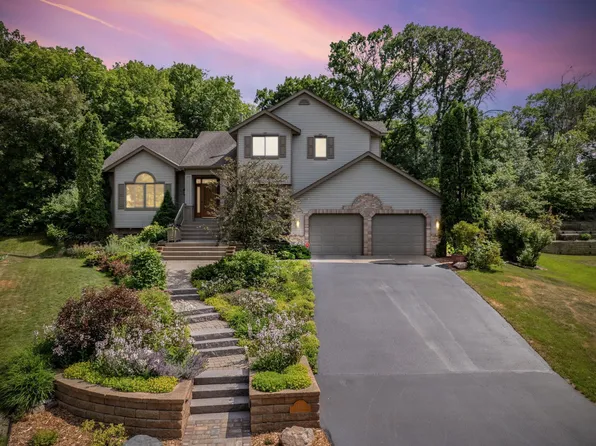1466 Arden Oaks Dr, Arden Hills, MN 55112