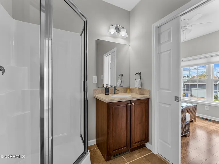 3306 Windsor Ave — Photo 20